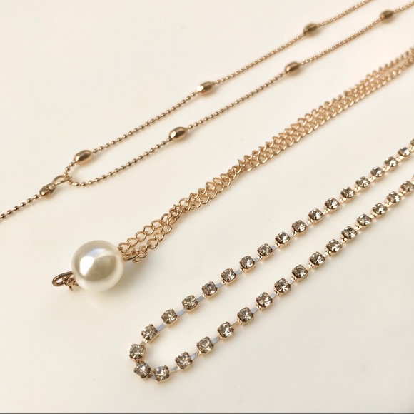 “Seaside Escape” Pearl Bead Layered Boho Necklace - Picture 6 of 7